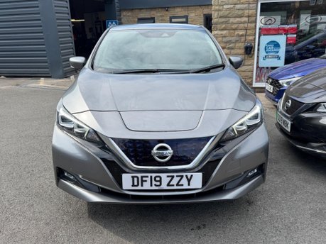 Nissan LEAF LAUNCH EDITION 4