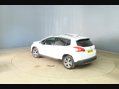 Peugeot 2008 E-HDI FELINE 5