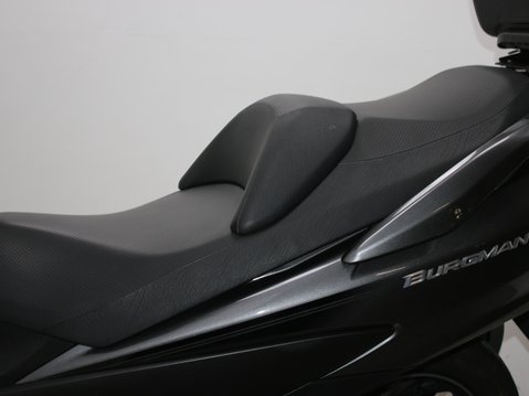 Suzuki Burgman 400 AN 400 L2 21