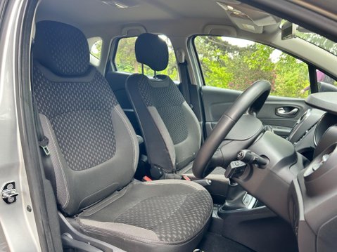 Renault Captur DYNAMIQUE NAV TCE 17