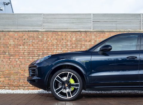 Porsche Cayenne E-Hybrid Coupé 25