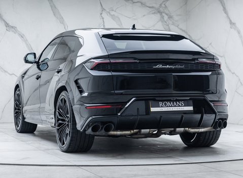 Lamborghini Urus SE 10