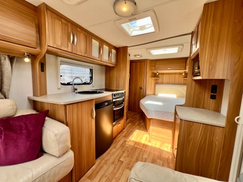 Lunar Clubman SE 18