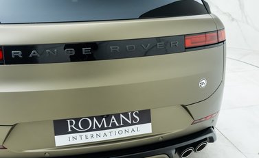 Land Rover Range Rover Sport P635 SV EDITION ONE 38