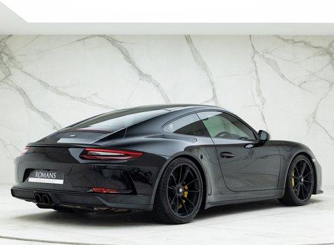 Porsche 911 (991.2) GT3 Touring 7