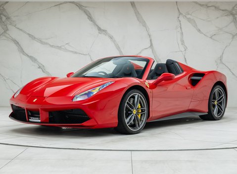 Ferrari 488 SPIDER 1