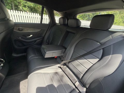 Mercedes-Benz GLC GLC 250 4MATIC AMG LINE 31