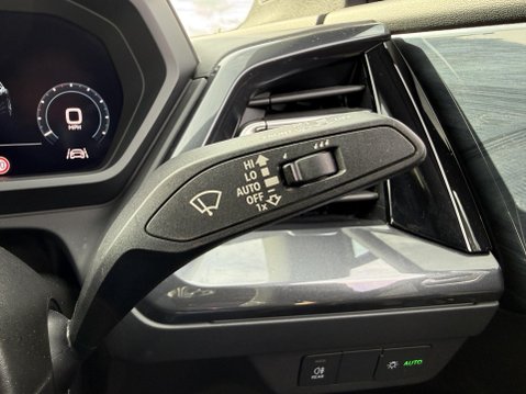 Audi Q4 40 S line SUV 5dr Electric Auto 82kWh (204 ps) 37