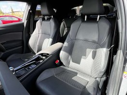 Toyota C-HR 2.0 C-HR Excel HEV CVT 5dr 66