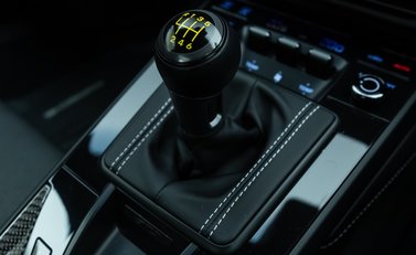 Porsche 911 GT3 TOURING (992) 24