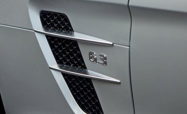 Mercedes-Benz SLS AMG Roadster 19