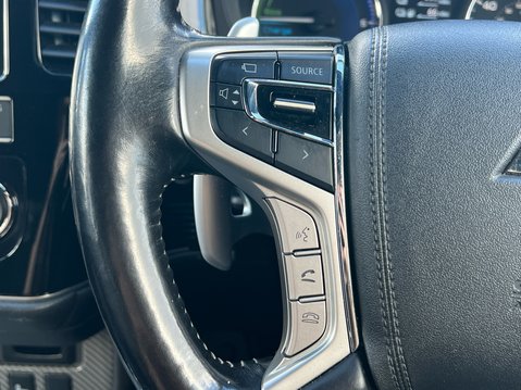 Mitsubishi Outlander PHEV 4H 29