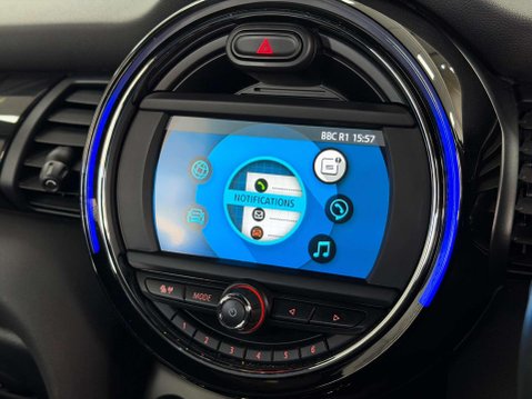 Mini Convertible 1.5 Cooper Convertible 2dr Petrol Steptronic Euro 6 (s/s) (136 ps) 50