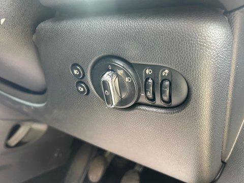 Mini Hatch 1.2 One Euro 6 (s/s) 3dr 17