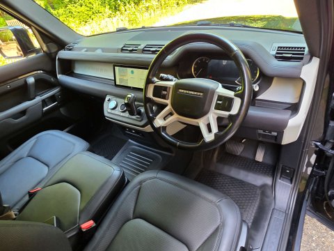 Land Rover Defender 3.0 Defender Hard Top S D MHEV Auto 4WD 5dr 8