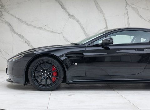 Aston Martin V12 Vantage S 47