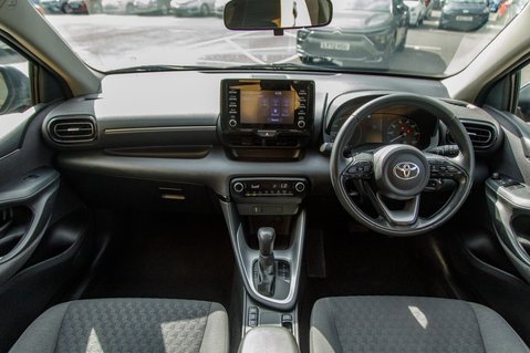 Toyota Yaris ICON FHEV 3