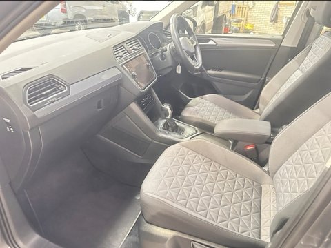 Volkswagen Tiguan LIFE TSI DSG 11