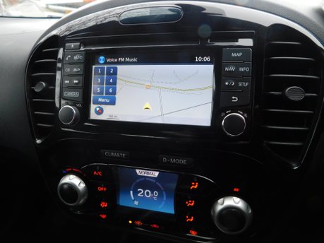 Nissan Juke 1.6 TEKNA 5 Dr 11