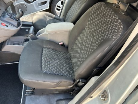 Renault Kangoo 1.5 ML19 DCI PLUS 13
