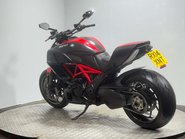 Ducati Diavel 1198 CARBON EDITION 24K 1 OWNER JUST SERVICED MOT APRIL 2027 5