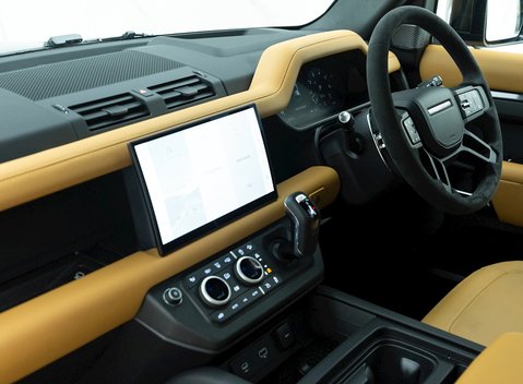 Land Rover Defender 110 V8 15