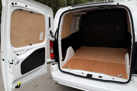 Citroen Berlingo 1000 DRIVER M PURETECH - NO VAT - REAR VIEW CAMERA - LOW MILEAGE 41