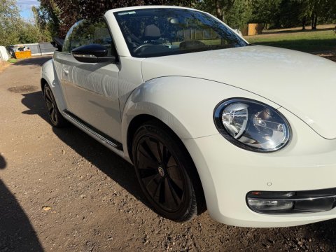 Volkswagen Beetle SPORT TDI BLUEMOTION TECHNOLOGY DSG 8
