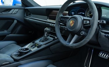 Porsche 911 GT3 (992) 10