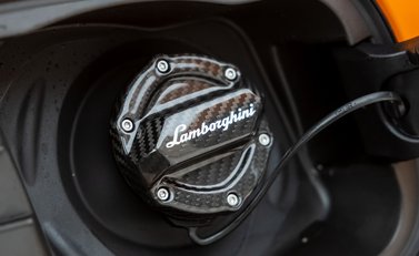 Lamborghini Urus Performante 48