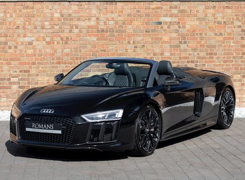 Audi R8 V10 Plus Spyder 6
