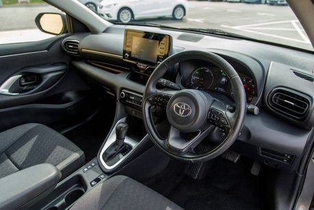 Toyota Yaris ICON FHEV
