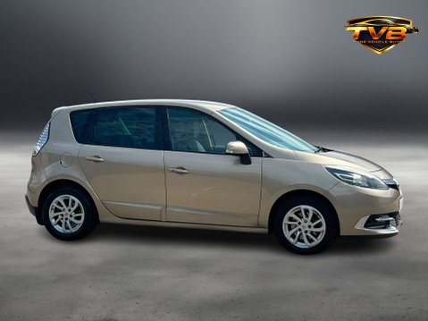 Renault Scenic 1.5 Scenic Dynamique TomTom Energy dCi S/S 5dr - NATIONAL DELIVERY* 19