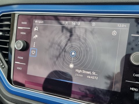 Volkswagen T-Roc DESIGN TSI EVO 31