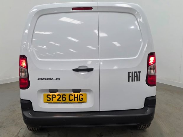 Fiat Doblo Doblo L1 1.5 MultiJet 100 H1 Van Plus 8