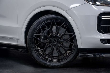 Porsche Cayenne 4.0T V8 GPF Turbo SUV 5dr Petrol TiptronicS 4WD Euro 6 (s/s) (550 ps) 4