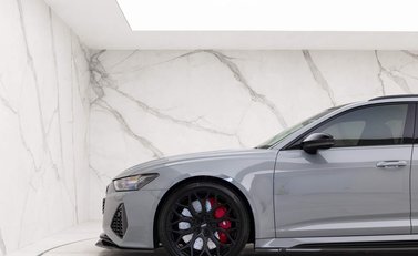 Audi RS6 Avant Carbon Black 31