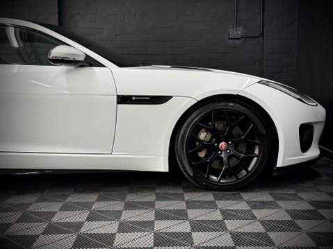 Jaguar F-Type 2.0 F-Type I4 R-Dynamic Auto 3dr 19
