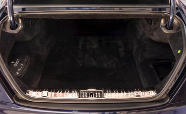 Rolls-Royce Wraith Series II 16