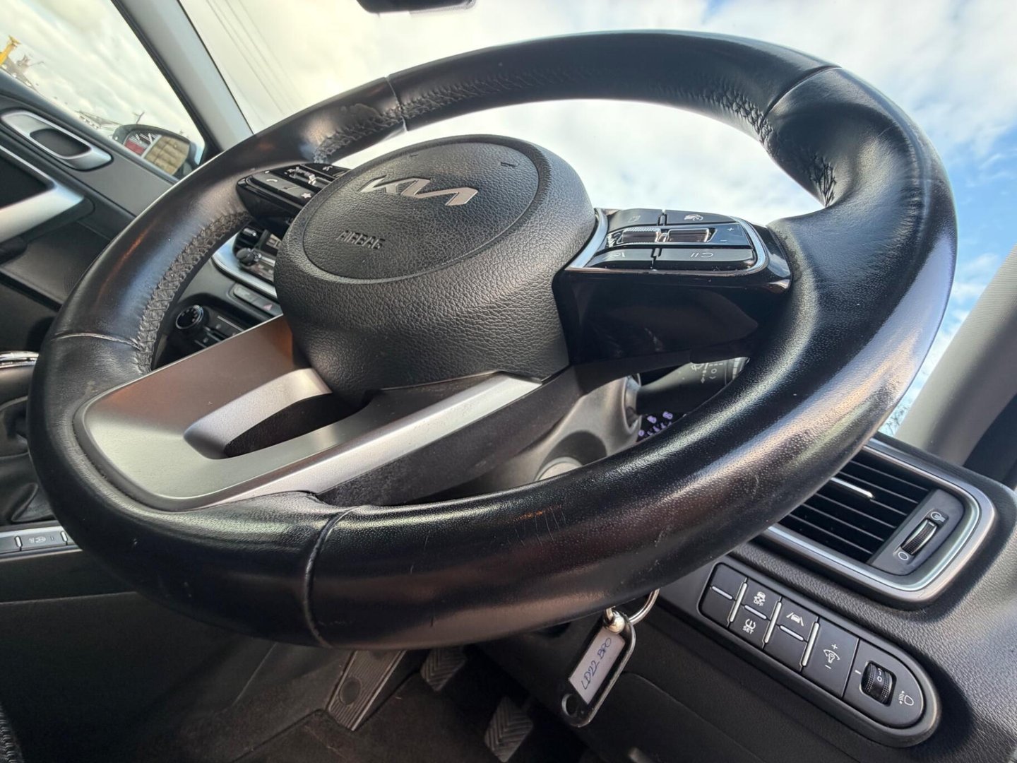 2022 Kia Ceed — image 10
