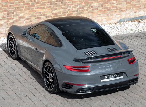Porsche 911 (991.2) Turbo S 9