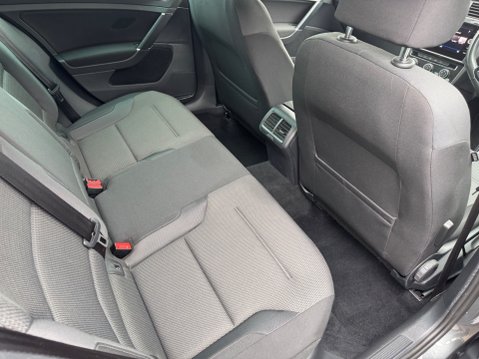 Volkswagen Golf MATCH TDI DSG 56