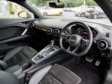 Audi TT TFSI S LINE