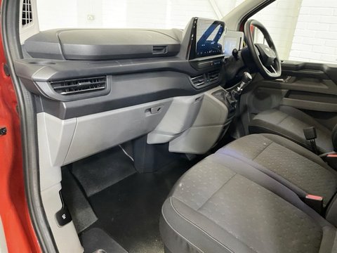 Ford Transit Custom 320 LIMITED L2H1 P/V ECOBLUE 13