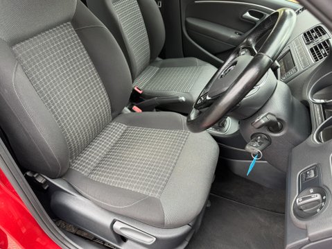 Volkswagen Polo SE TSI AUTOMATIC 12