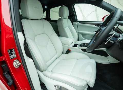 Porsche Macan GTS 15