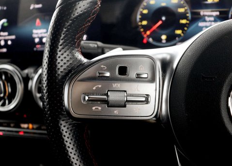 Mercedes-Benz GLA 1.3 GLA 180 AMG Line Premium Auto 5dr 31