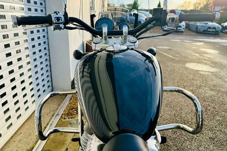 Royal Enfield Super Meteor 0.6 Super Meteor 650 25