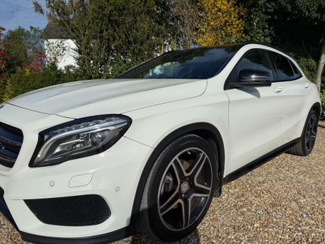 Mercedes-Benz GLA 2.1 GLA220d AMG Line (Premium Plus) SUV 5dr Diesel 7G-DCT 4MATIC Euro 6 (s/ 7