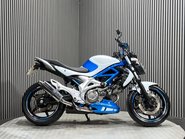 Suzuki Gladius 650 2010 ONLY 26K SV650 MOTOR MOT 08/27 SERVICED A2 650CC 1
